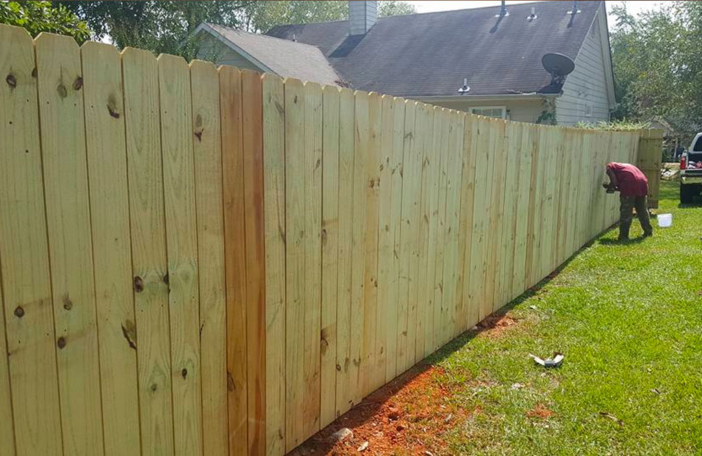 fence build